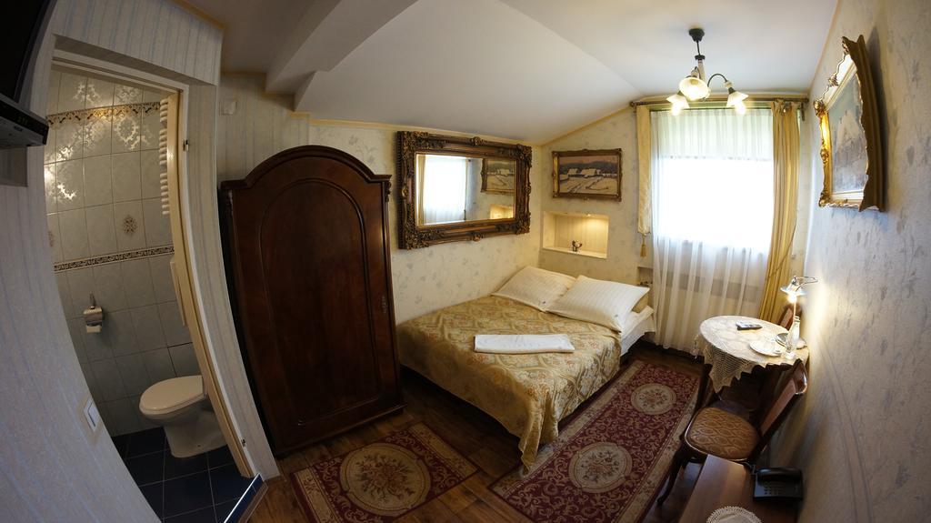 Florian Budget Rooms Cracovia Exterior foto